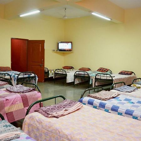 Royal Hills Hotel Poona Buitenkant foto