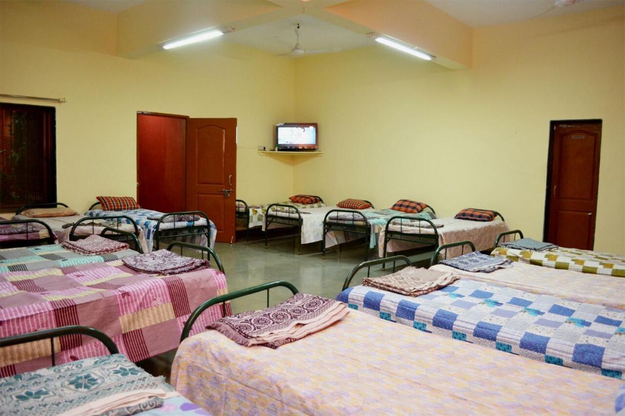 Royal Hills Hotel Poona Buitenkant foto