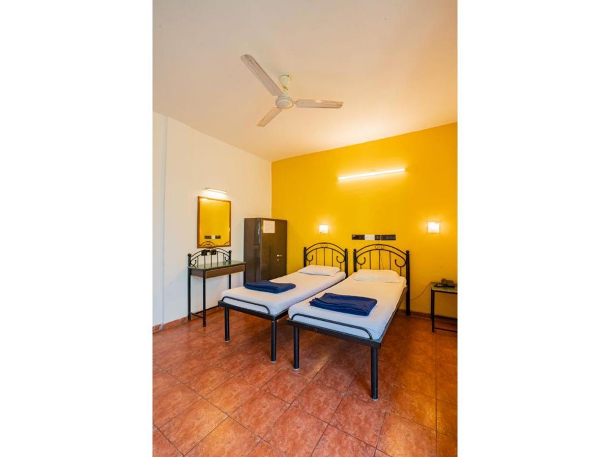Royal Hills Hotel Poona Buitenkant foto