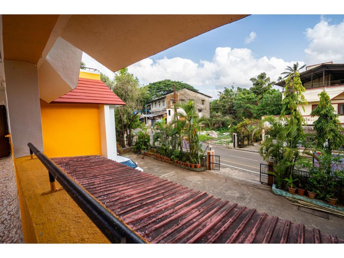 Royal Hills Hotel Poona Buitenkant foto