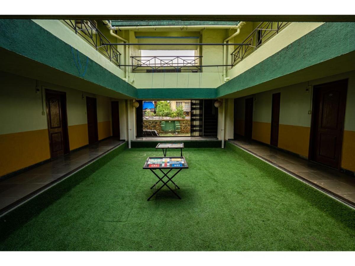 Royal Hills Hotel Poona Buitenkant foto