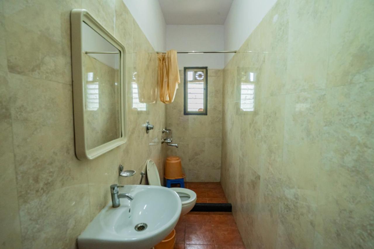 Royal Hills Hotel Poona Buitenkant foto