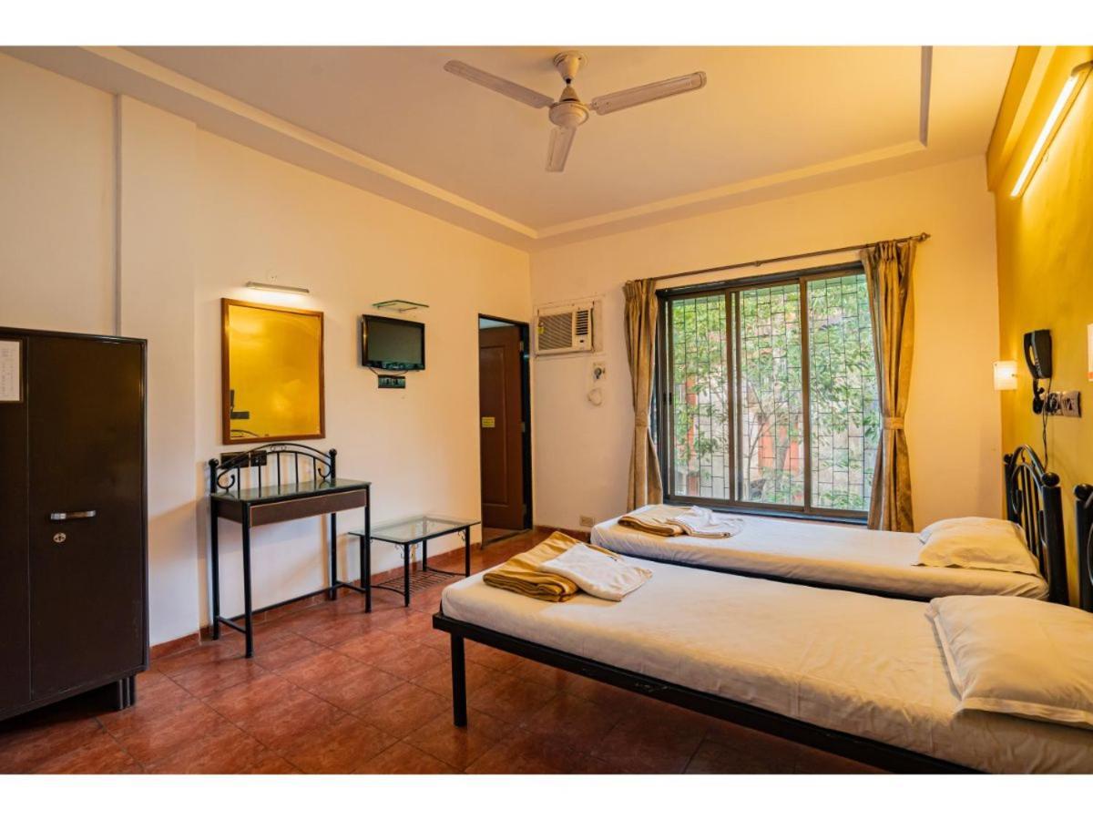 Royal Hills Hotel Poona Buitenkant foto