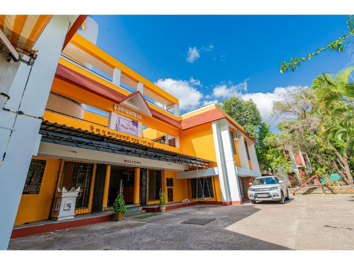 Royal Hills Hotel Poona Buitenkant foto