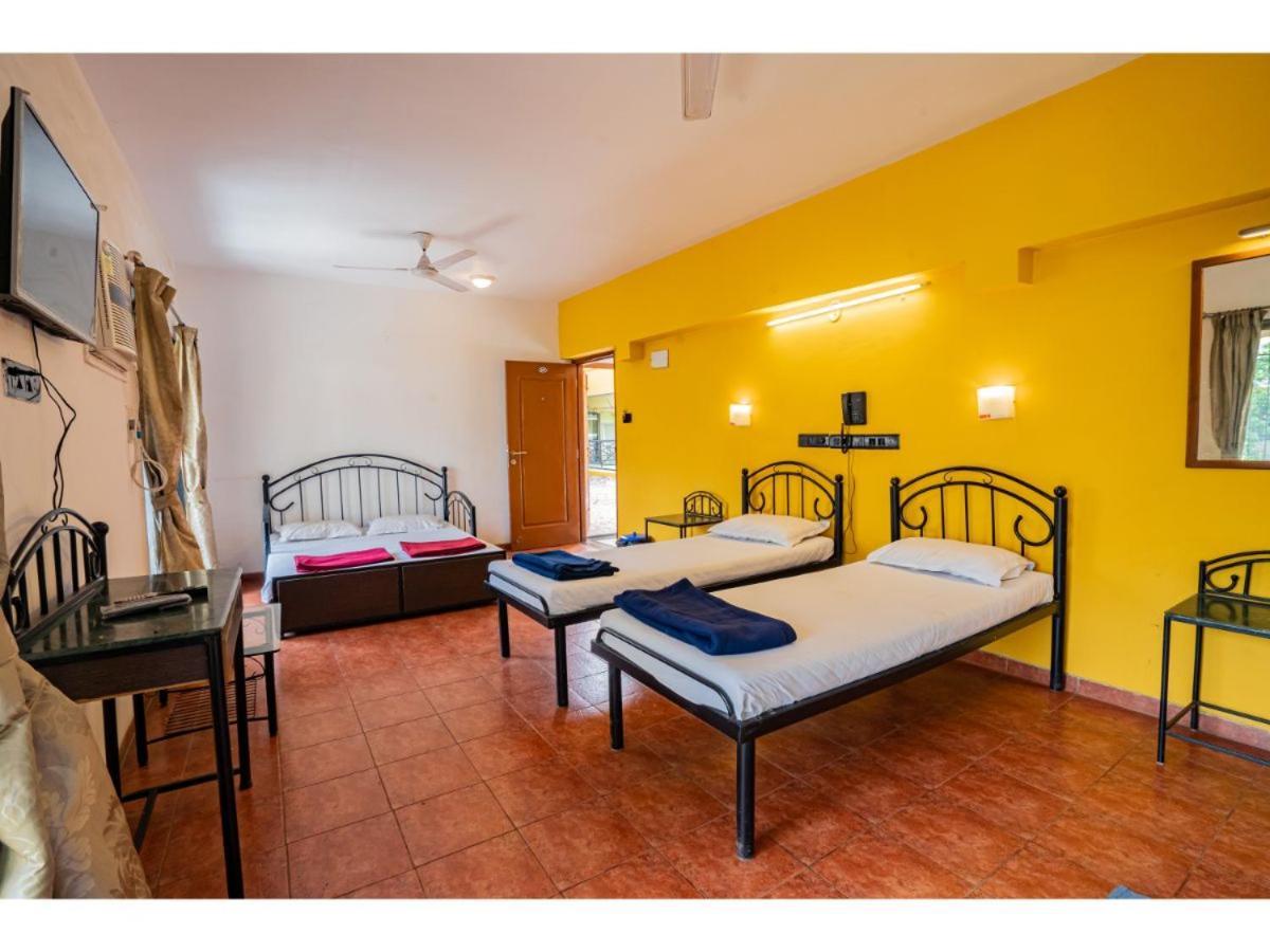 Royal Hills Hotel Poona Buitenkant foto