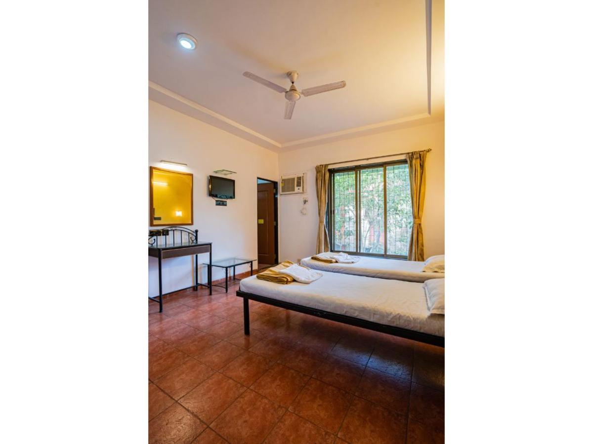 Royal Hills Hotel Poona Buitenkant foto