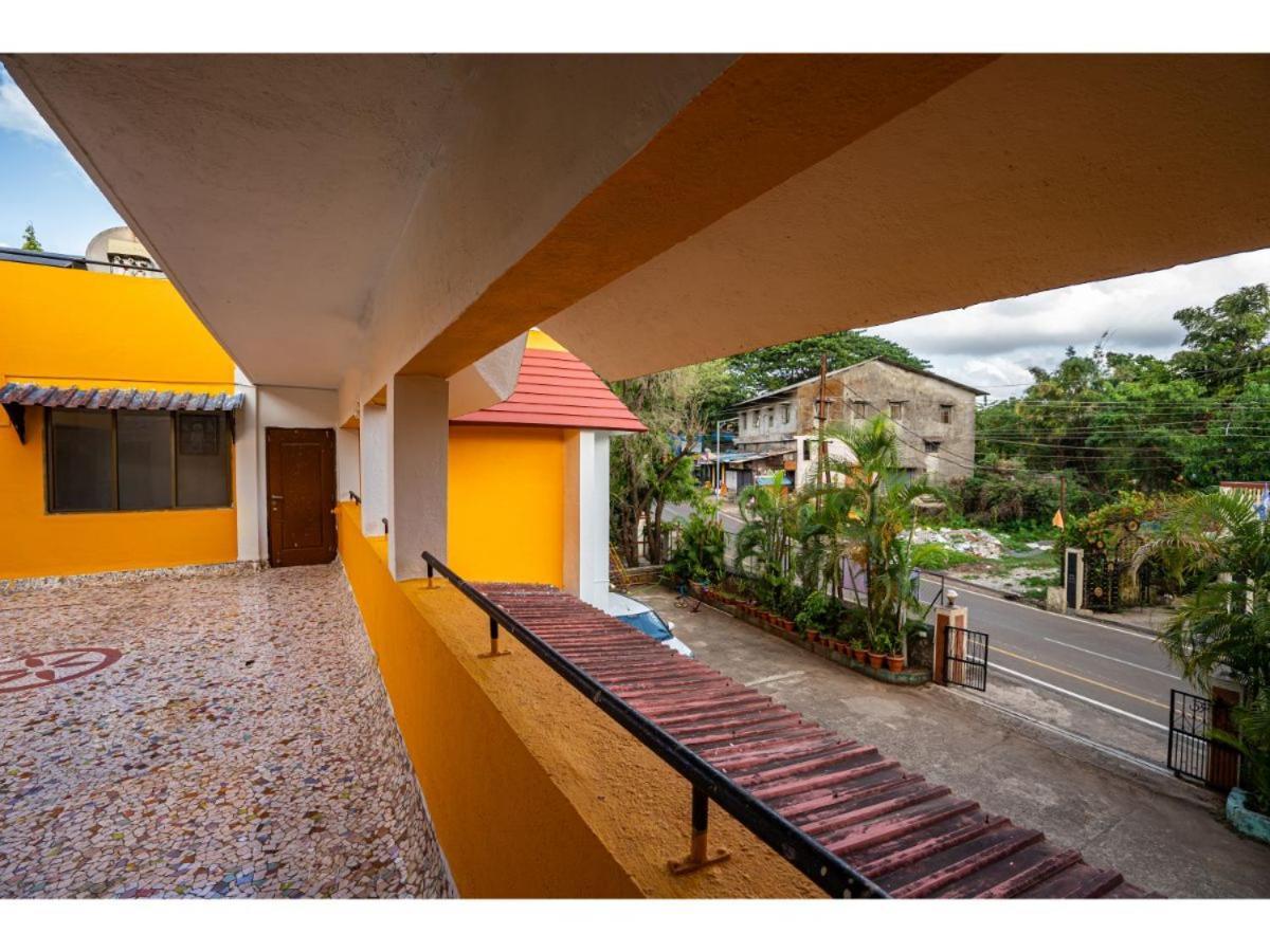 Royal Hills Hotel Poona Buitenkant foto