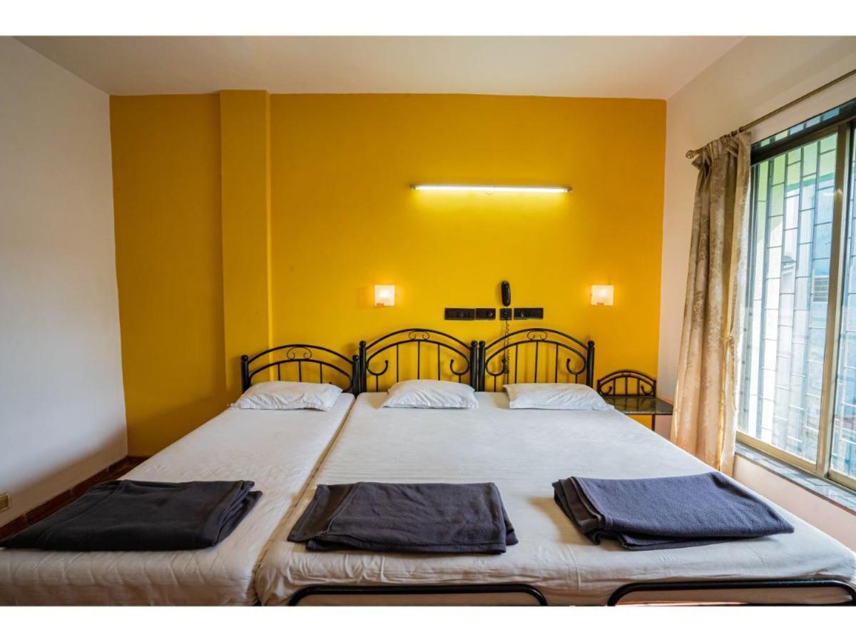 Royal Hills Hotel Poona Buitenkant foto