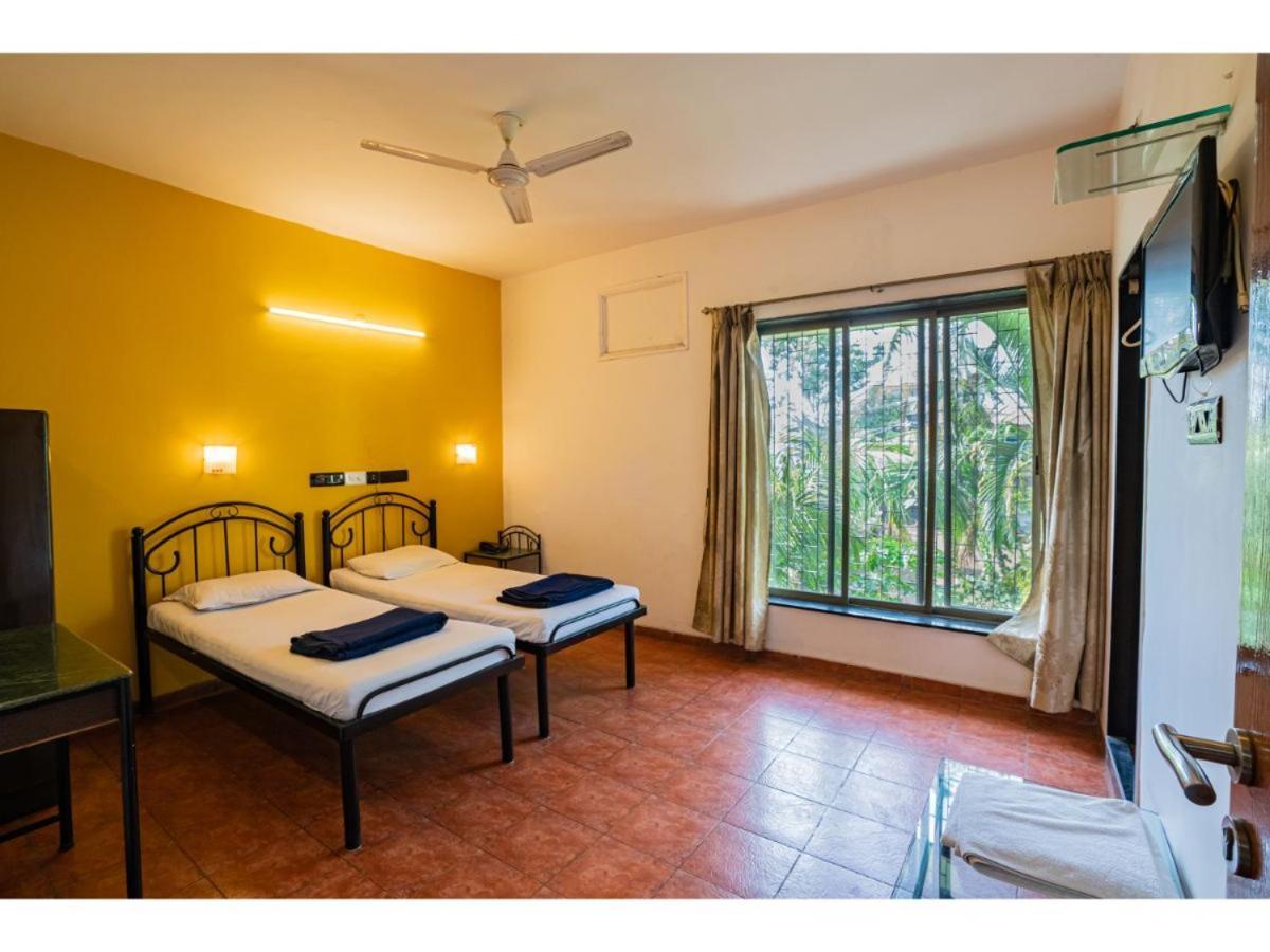 Royal Hills Hotel Poona Buitenkant foto